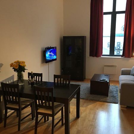 Stylish City Centre Apartment Кардифф Экстерьер фото