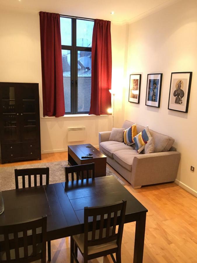 Stylish City Centre Apartment Кардифф Экстерьер фото