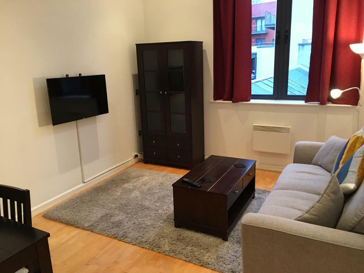 Stylish City Centre Apartment Кардифф Экстерьер фото